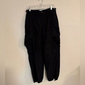 Aritzia Black Cargo Pants for Women